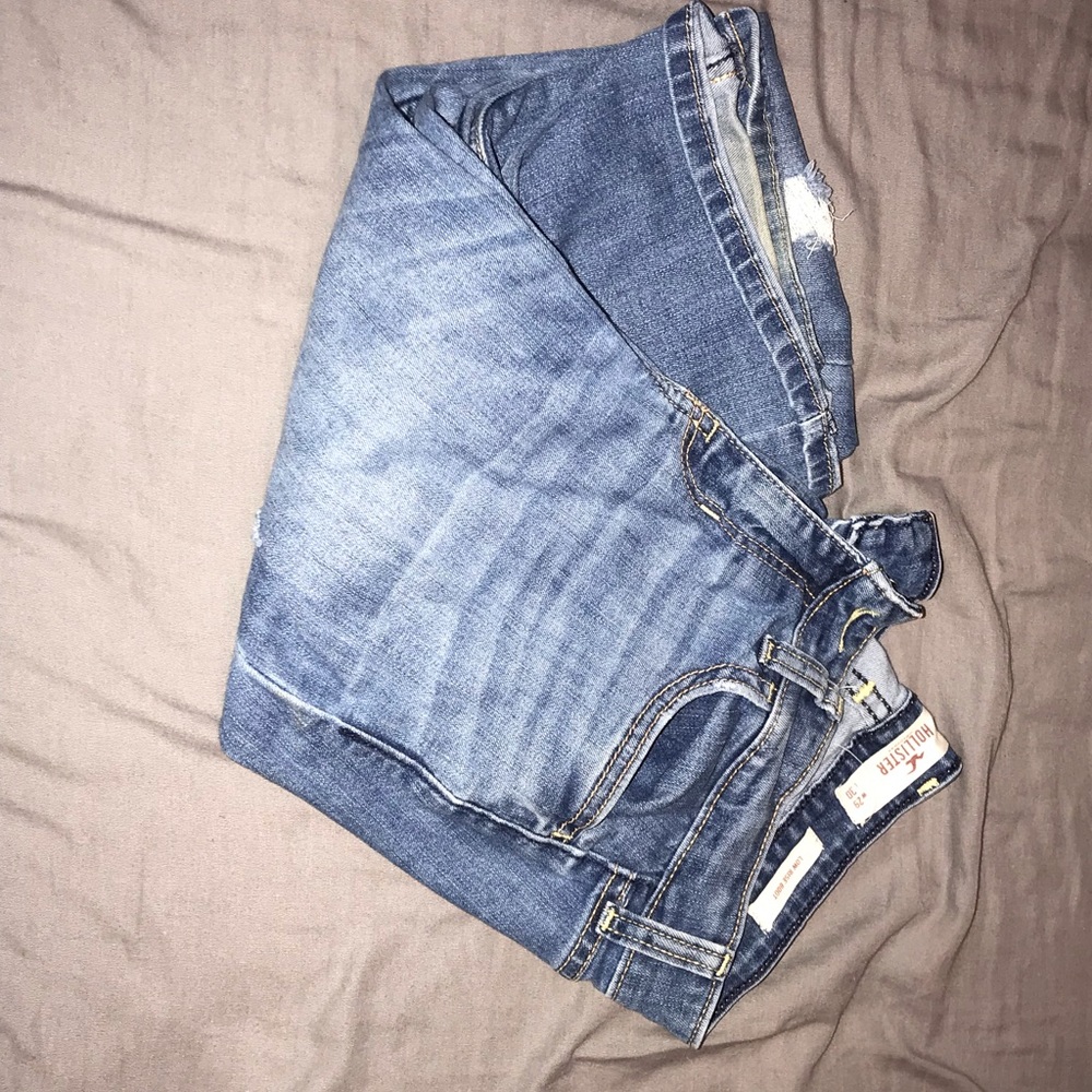 Hollister Low-rise Bootcut Jeans!
